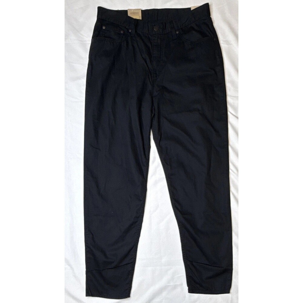 NWT Levi’s Women’s Black High Waisted Mom Jeans 32x30